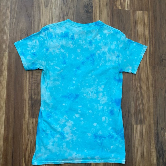 Alice in Wonderland t-shirts size small - Alice and the caterpillar with hookah - Picture 4 of 5